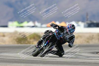 media/Dec-07-2025-CVMA (Sun) [[3e7d2de5dc]]/Race 7-Formula Lightweight Twins Shootout/